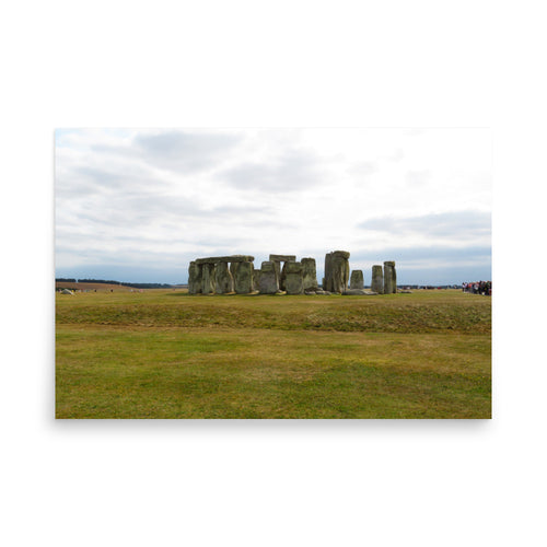 Photo of Stonehenge from a slight distance