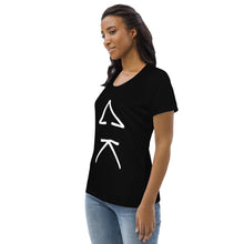 Lade das Bild in den Galerie-Viewer, (Sevens) Women&#39;s fitted eco tee
