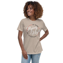 Lade das Bild in den Galerie-Viewer, (FlyHi) Women&#39;s Relaxed T-Shirt
